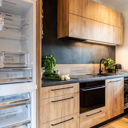 Udanypobyt Na Malej Lace *