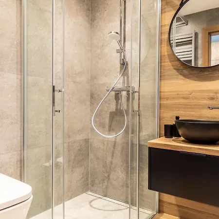 Udanypobyt Na Malej Lace